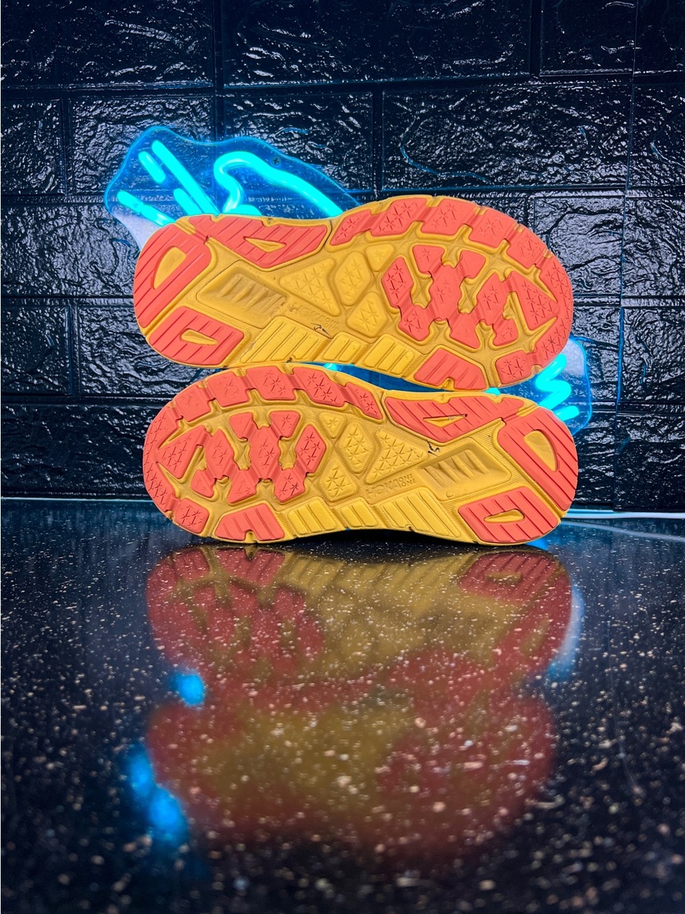 Hoka One One Arahi 6 Women’s Stability Walking Gym Running Shoes Sneakers - 9 - Picture 7 of 8